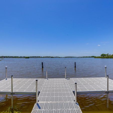 Waterfront Cedar Key Duplex Home Grill And Dock! Exterior photo